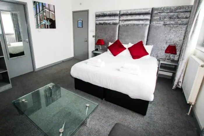 King Rooms