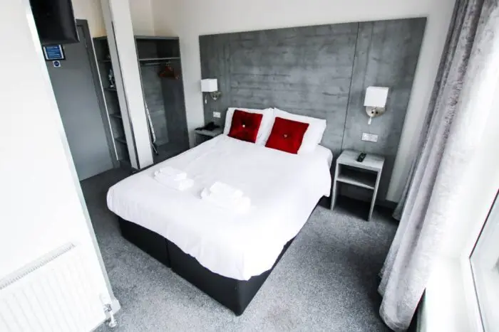 King Rooms