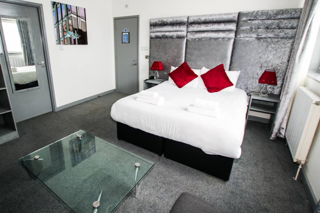 King Rooms